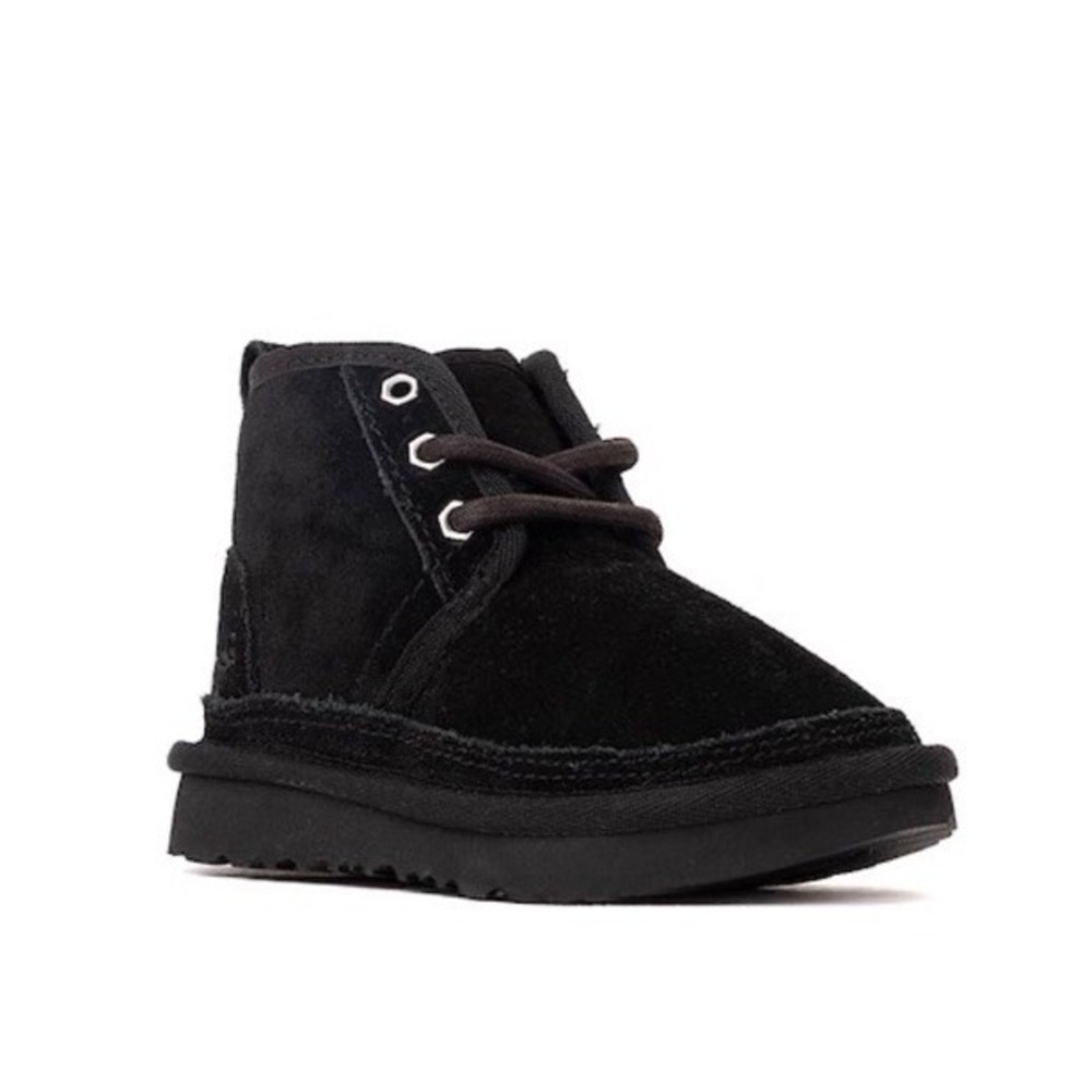 UGG Neumel II Chukka Boot Size Unisex 7T Little Kid Black